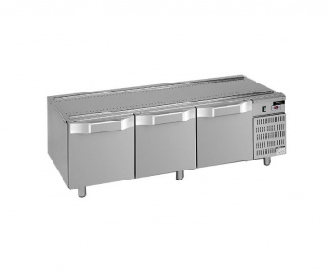 Стол холодильный Apach Chef Line Glpbr167D серии 700