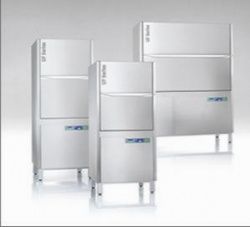 Машина котломоечная Winterhalter Uf-M Energy C дозаторами и полкой
